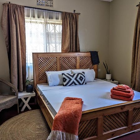 The Lion King Homestay モシ エクステリア 写真