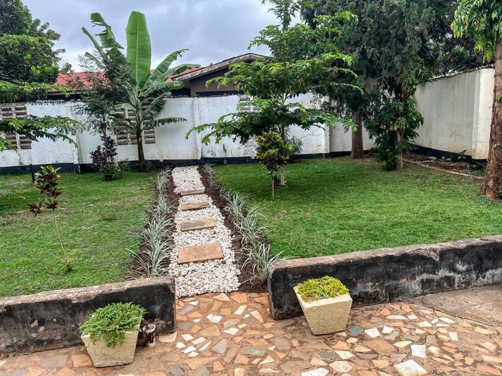 The Lion King Homestay モシ エクステリア 写真