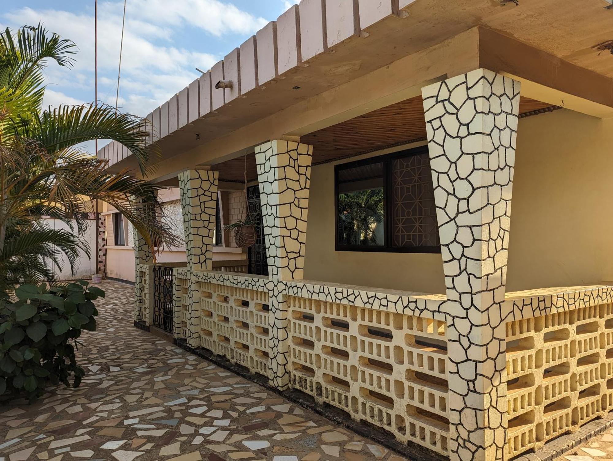 The Lion King Homestay モシ エクステリア 写真